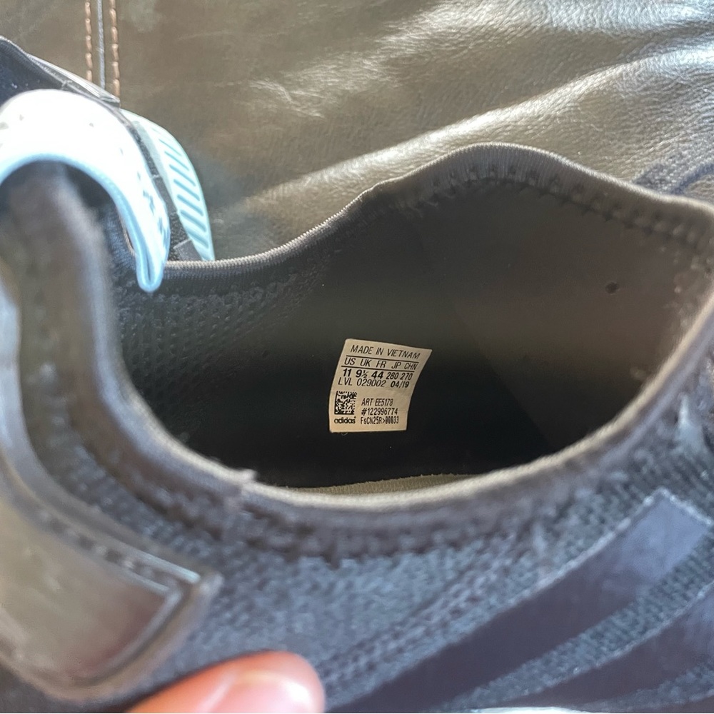Women’s Adidas NMD Size 11 - Picture 4 of 4